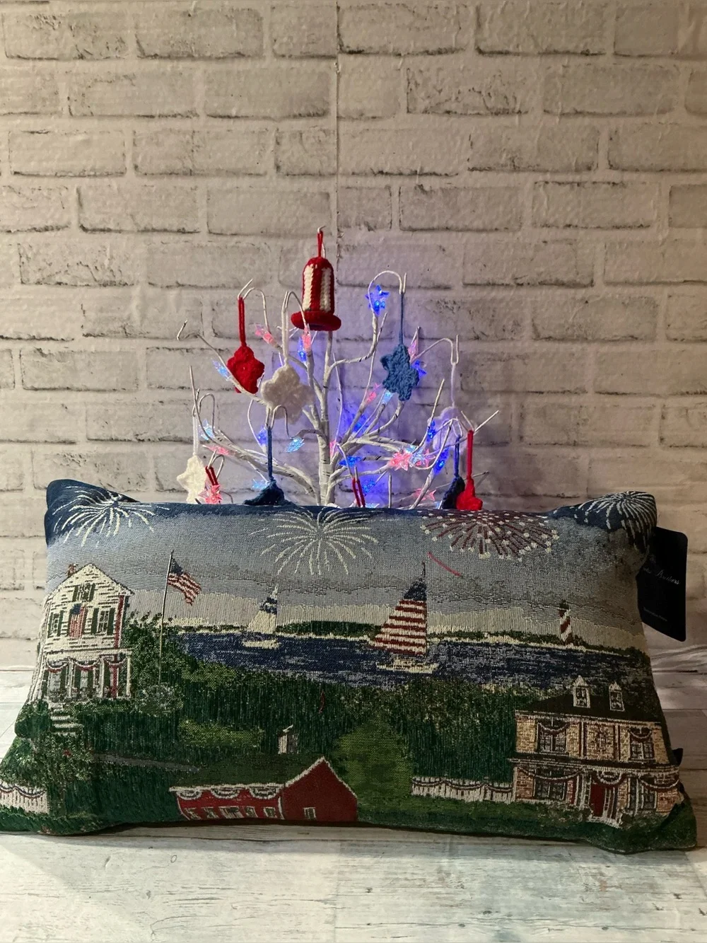 BROOKS BROTHERS 14x24 Americana Tapestry Pillow